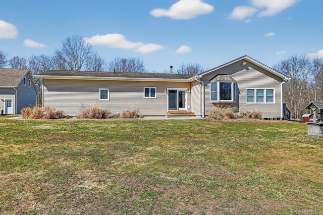 130 Dunthorne Drive, Bloomingburg, NY 12721