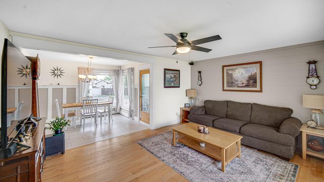 847 Garfield Street, Hobart, IN 46342