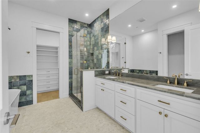 136 W Cotter Ave 25, Port Aransas, TX 78373