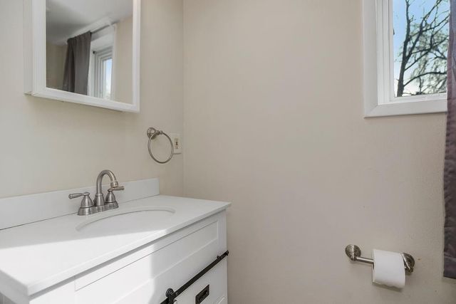 9103 E 62nd Terrace, Raytown, MO 64133