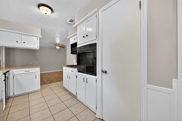 108 Belvedere Drive, Conroe, TX 77301