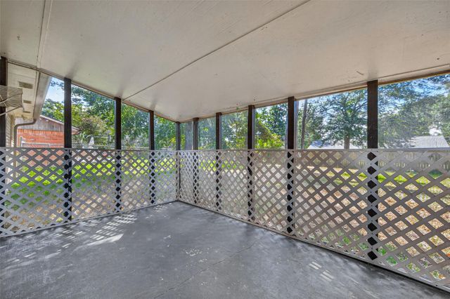 108 Belvedere Drive, Conroe, TX 77301