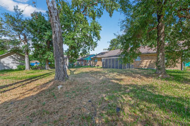 108 Belvedere Drive, Conroe, TX 77301