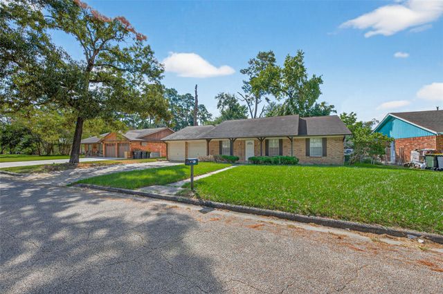 108 Belvedere Drive, Conroe, TX 77301