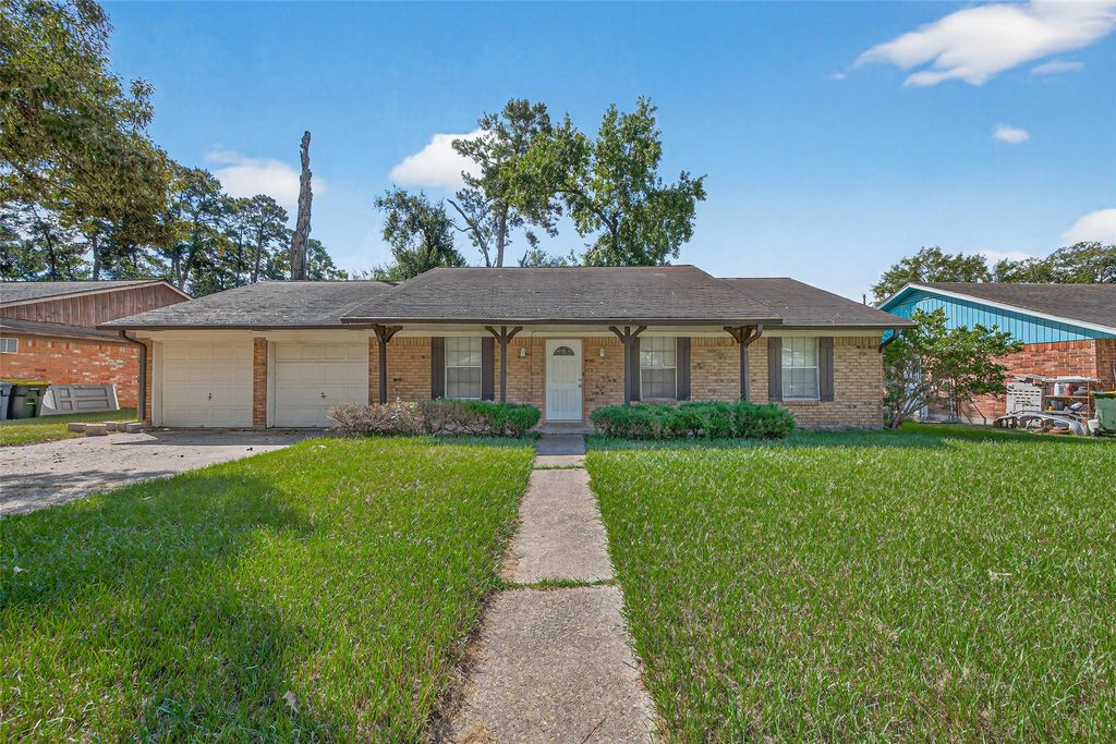 108 Belvedere Drive, Conroe, TX 77301
