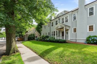 53 Worthington Road, Brookline, MA 02446