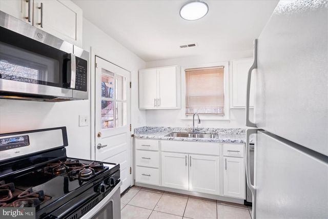 9521 51ST AVE, College Park, MD 20740