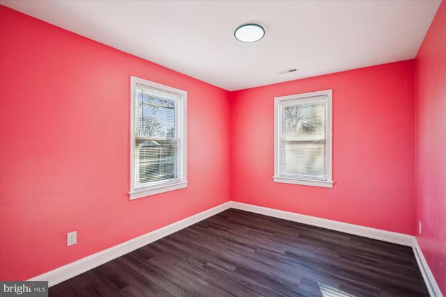 9521 51ST AVE, College Park, MD 20740