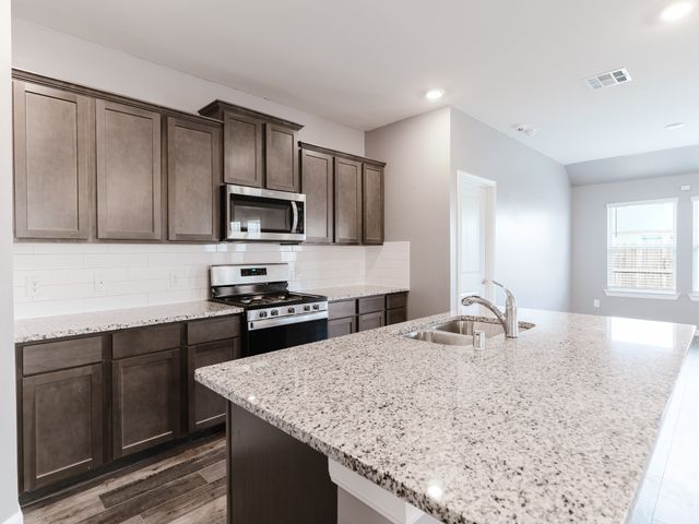 718 Spur Ridge, Princeton, TX 75407