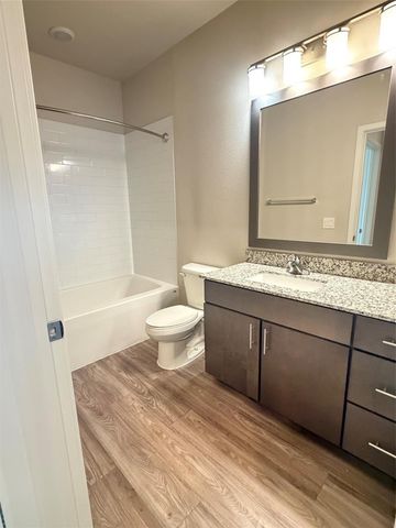 510 ACADEMY DRIVE 303, Kissimmee, FL 34744