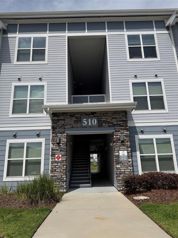 510 ACADEMY DRIVE 303, Kissimmee, FL 34744