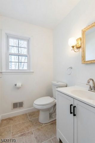 139 Berkeley Cir, Bernards Twp., NJ 07920