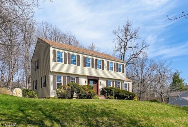 139 Berkeley Cir, Bernards Twp., NJ 07920