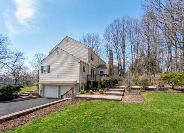 139 Berkeley Cir, Bernards Twp., NJ 07920