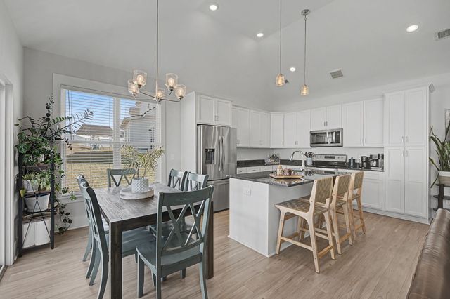 8661 Lawson Dr, Antioch, TN 37013