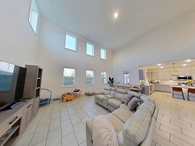 2138 DERWENT DRIVE, Davenport, FL 33896