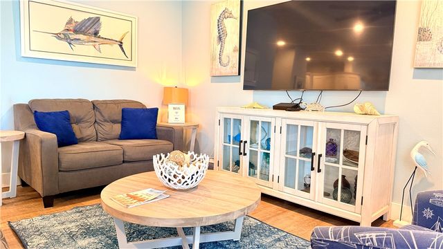 247 W Roberts Ave 1, Port Aransas, TX 78373