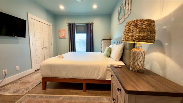247 W Roberts Ave 1, Port Aransas, TX 78373