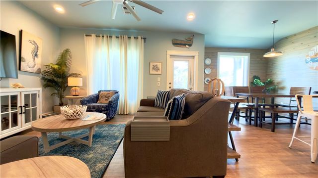 247 W Roberts Ave 1, Port Aransas, TX 78373