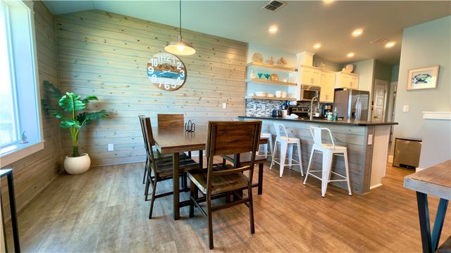 247 W Roberts Ave 1, Port Aransas, TX 78373