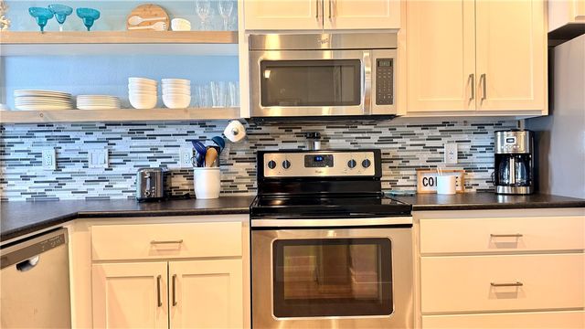 247 W Roberts Ave 1, Port Aransas, TX 78373