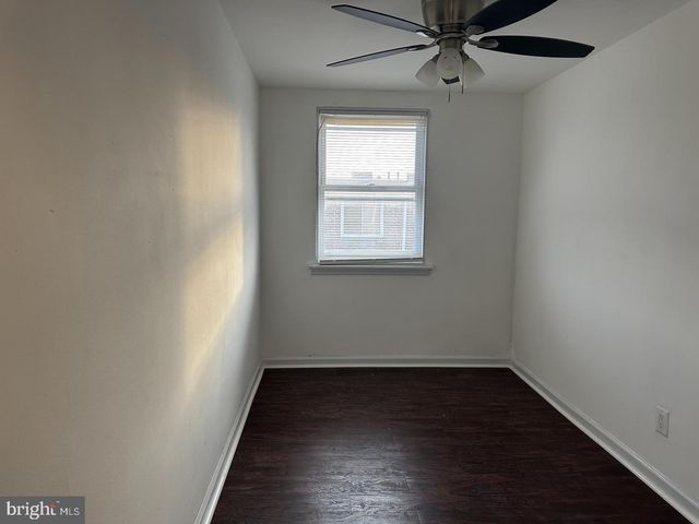 632 E CARVER ST, Philadelphia, PA 19120