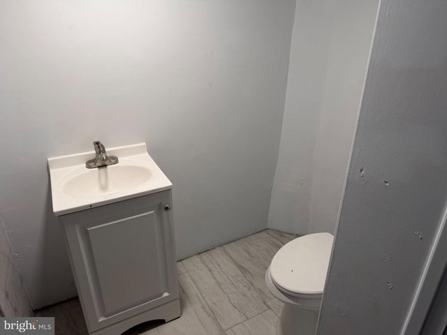 632 E CARVER ST, Philadelphia, PA 19120