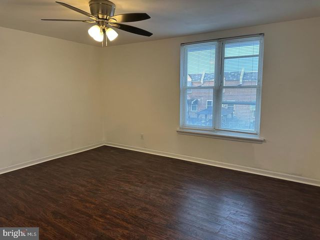632 E CARVER ST, Philadelphia, PA 19120