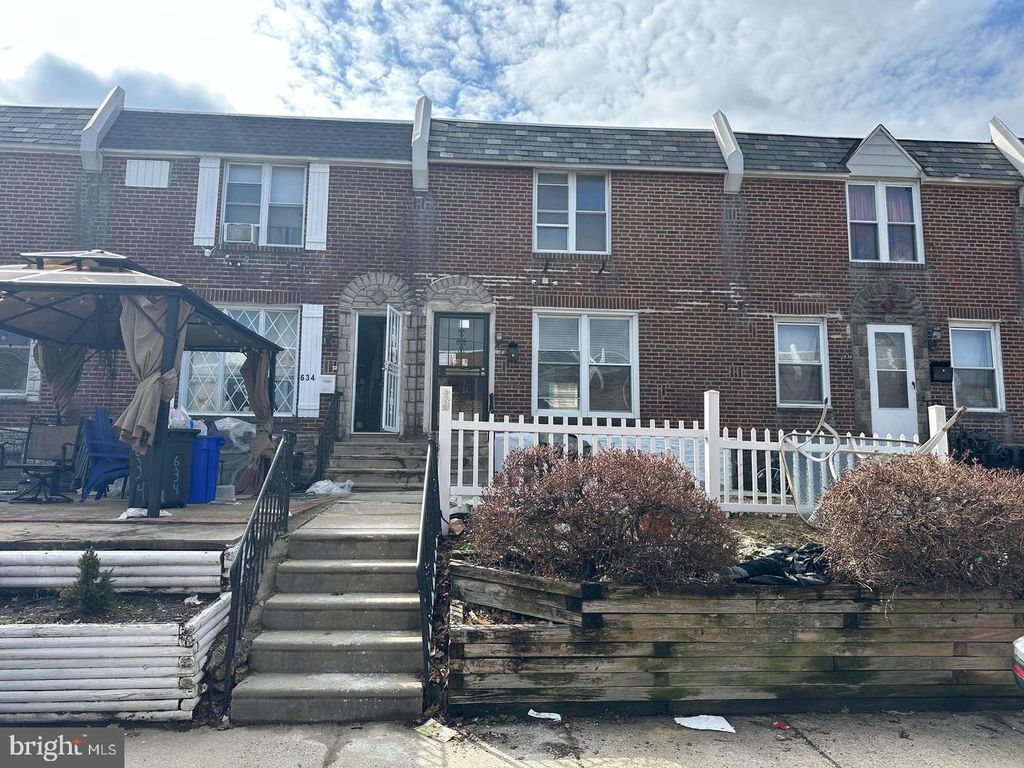 632 E CARVER ST, Philadelphia, PA 19120