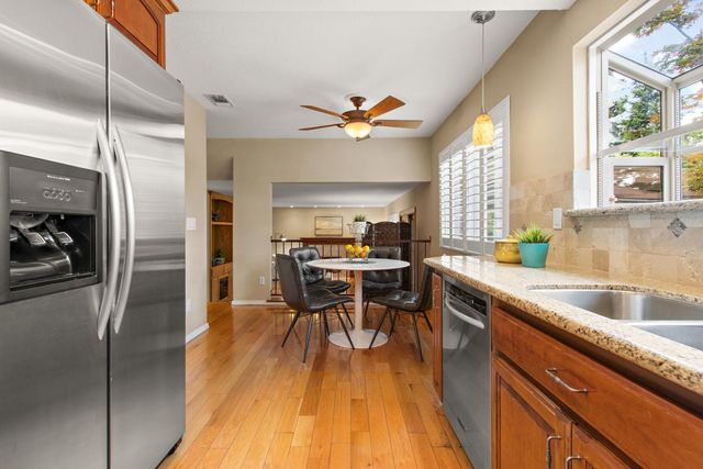 51 Angel Island Cir, Sacramento, CA 95831