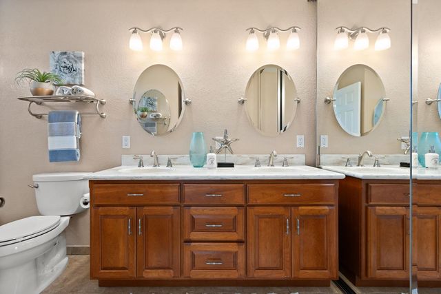 51 Angel Island Cir, Sacramento, CA 95831