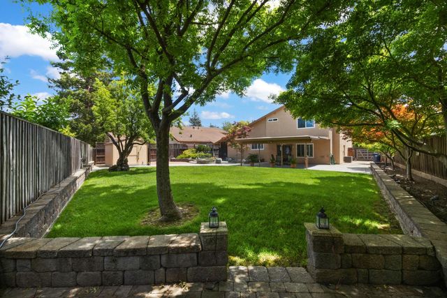 51 Angel Island Cir, Sacramento, CA 95831