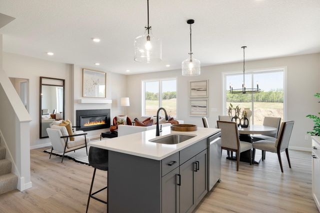 10952 Lower 37th Street N, Lake Elmo, MN 55042