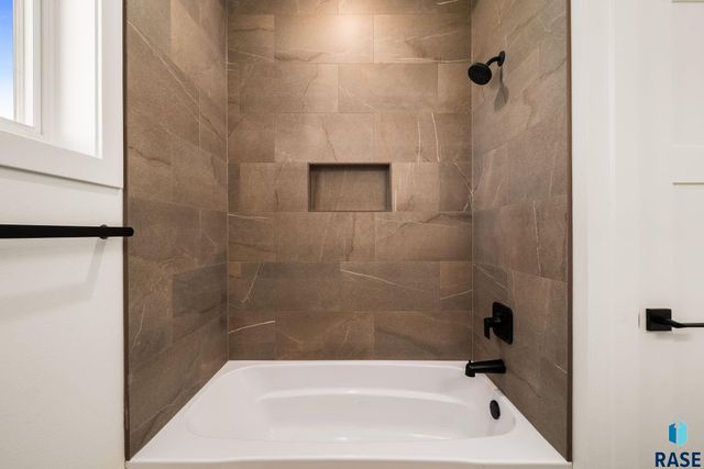 408 E 11th St Street, Crooks, SD 57020
