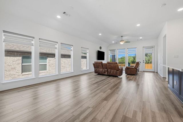 304 Barton Oak TRL, Georgetown, TX 78628