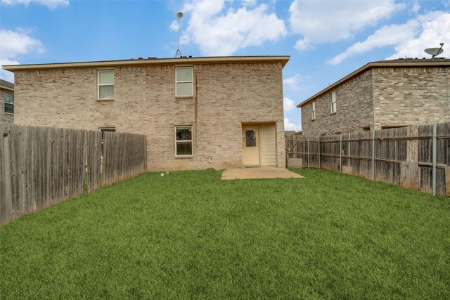 811 E College Street, Princeton, TX 75407