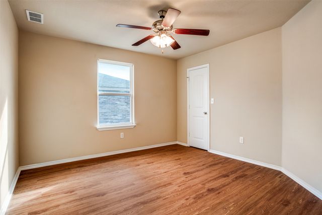 811 E College Street, Princeton, TX 75407