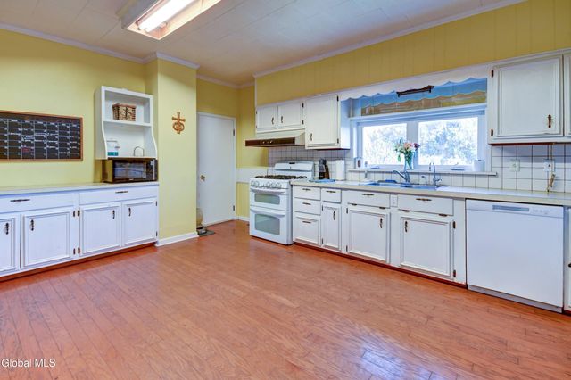 412 Auriesville Road, Glen, NY 12072