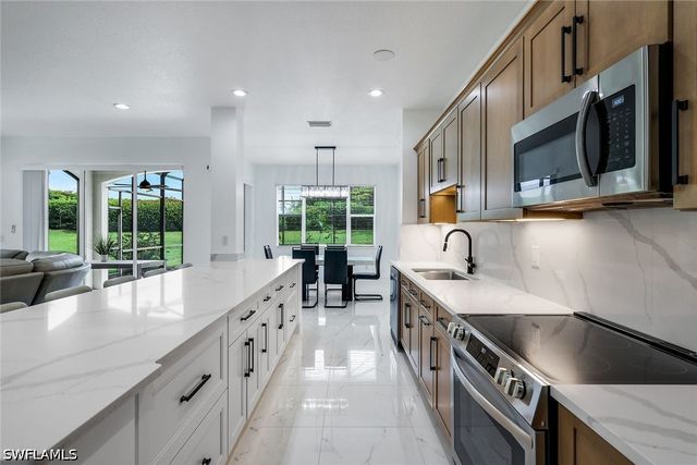 20370 Larino LOOP, Estero, FL 33928