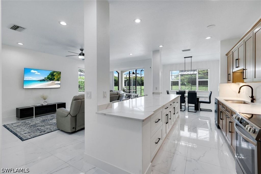 20370 Larino LOOP, Estero, FL 33928