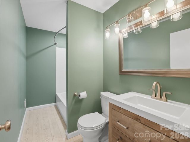 814 Twin Oaks Road, Davidson, NC 28036