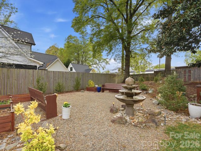 814 Twin Oaks Road, Davidson, NC 28036