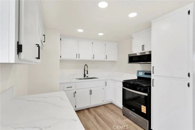 6919 Coriander, Oak Hills, CA 92344