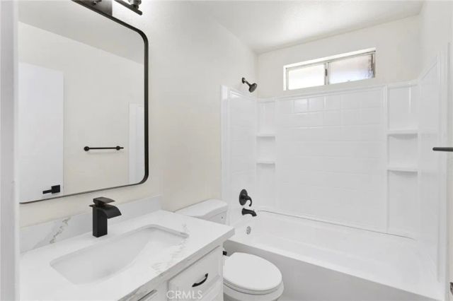 6919 Coriander, Oak Hills, CA 92344