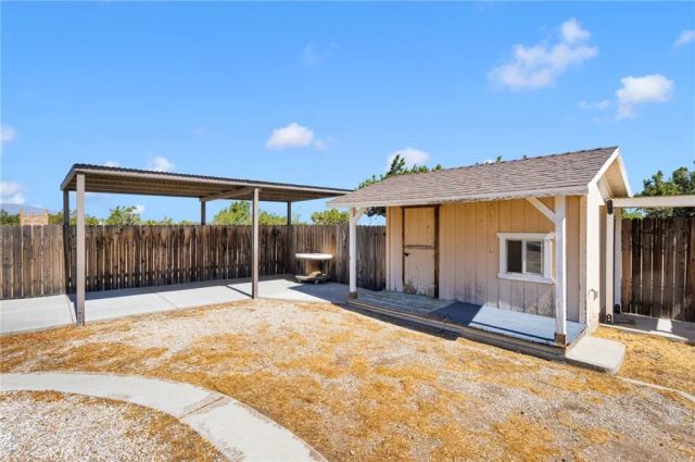 6919 Coriander, Oak Hills, CA 92344