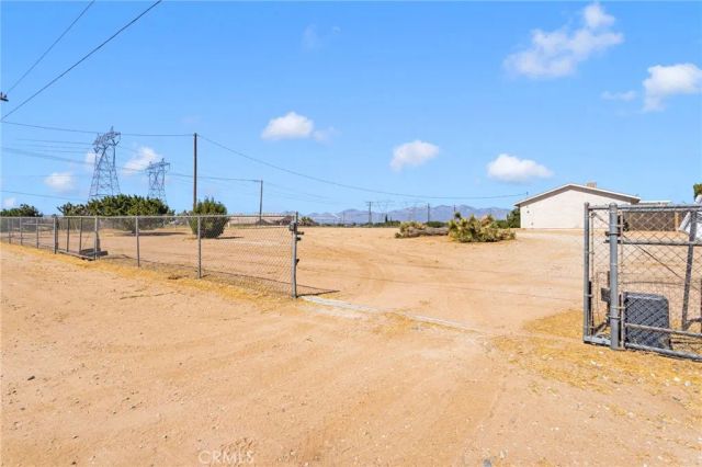 6919 Coriander, Oak Hills, CA 92344