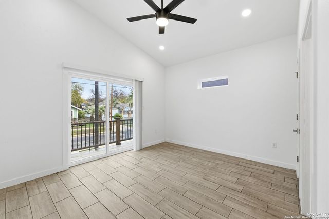 216 Cooper St, San Antonio, TX 78210