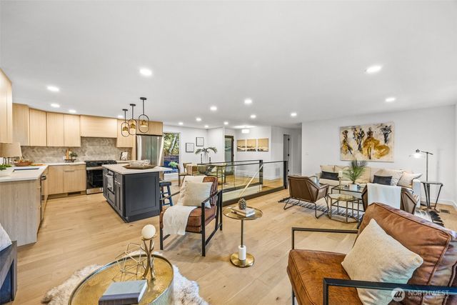 15909 175th Avenue NE, Woodinville, WA 98072