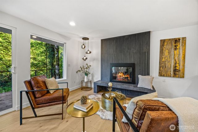 15909 175th Avenue NE, Woodinville, WA 98072