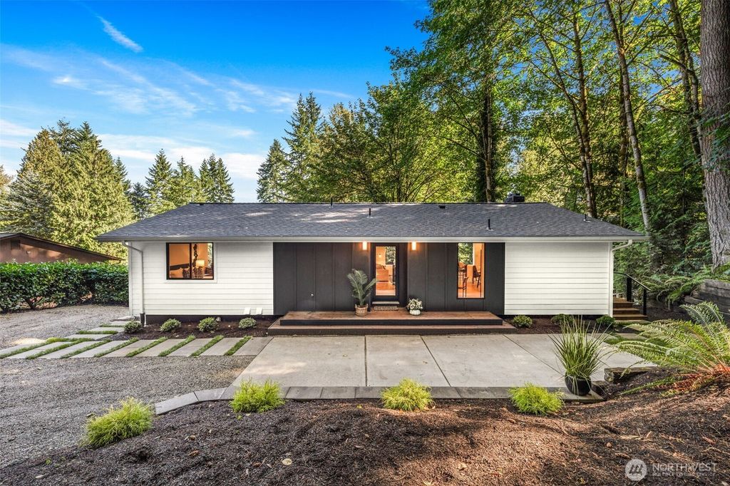 15909 175th Avenue NE, Woodinville, WA 98072